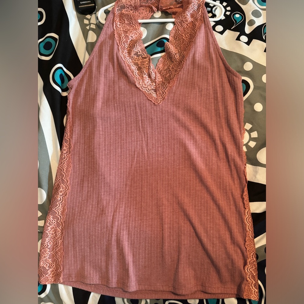 Mauve ribbed lace trimmed halter top